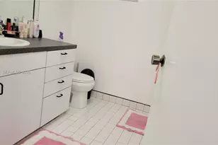 461 Ives Dairy Rd, Miami, FL 33179 - Photo 11