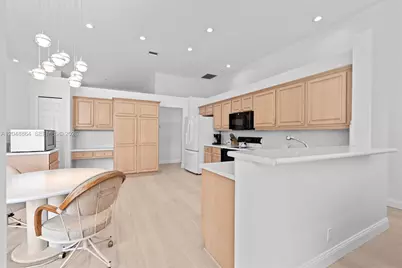 5242 NW 109th Ln, Coral Springs, FL 33076 - Photo 23