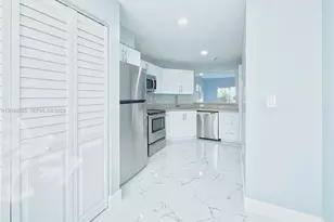 10014 Hammocks Blvd, Miami, FL 33196 - Photo 11