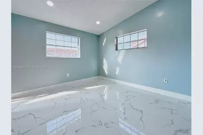 10014 Hammocks Blvd #201-4, Miami, FL 33196 - Photo 15