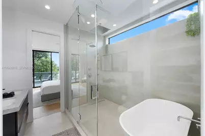 80 NW 45th St, Miami, FL 33127 - Photo 11