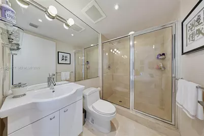 17201 Collins Ave #3604, Sunny Isles Beach, FL 33160 - Photo 15