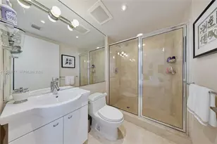 17201 Collins Ave, Sunny Isles Beach, FL 33160 - Photo 15