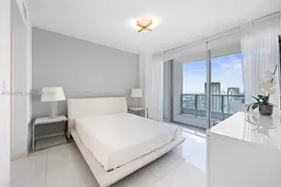 200 Biscayne Blvd Way, Miami, FL 33131 - Photo 9