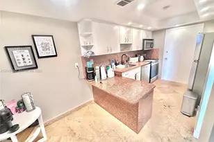 18021 Biscayne Blvd, Aventura, FL 33160 - Photo 1