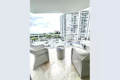 18021 Biscayne Blvd #702, Aventura, FL 33160 - Photo 5
