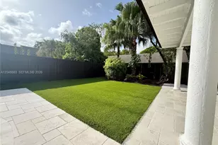 9013 SW 102nd Pl, Miami, FL 33176 - Photo 21