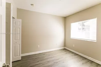 216 SE 32nd Ter, Homestead, FL 33033 - Photo 13