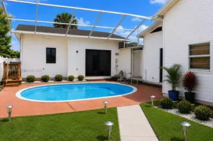 111 Poinsettia Cir NE, Port Charlotte, FL 33952 - Photo 3