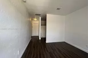 3024 NW 2nd St, Pompano Beach, FL 33069 - Photo 5