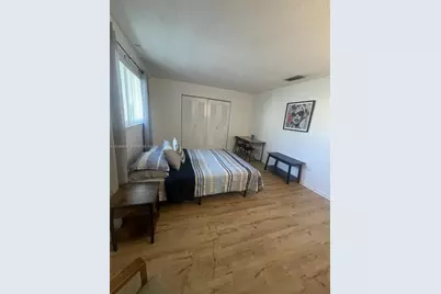 329 SE 2nd St, Hallandale Beach, FL 33009 - Photo 29