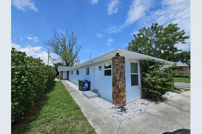 329 SE 2nd St, Hallandale Beach, FL 33009 - Photo 5