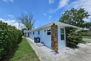 329 SE 2nd St, Hallandale Beach, FL 33009 - Photo 5