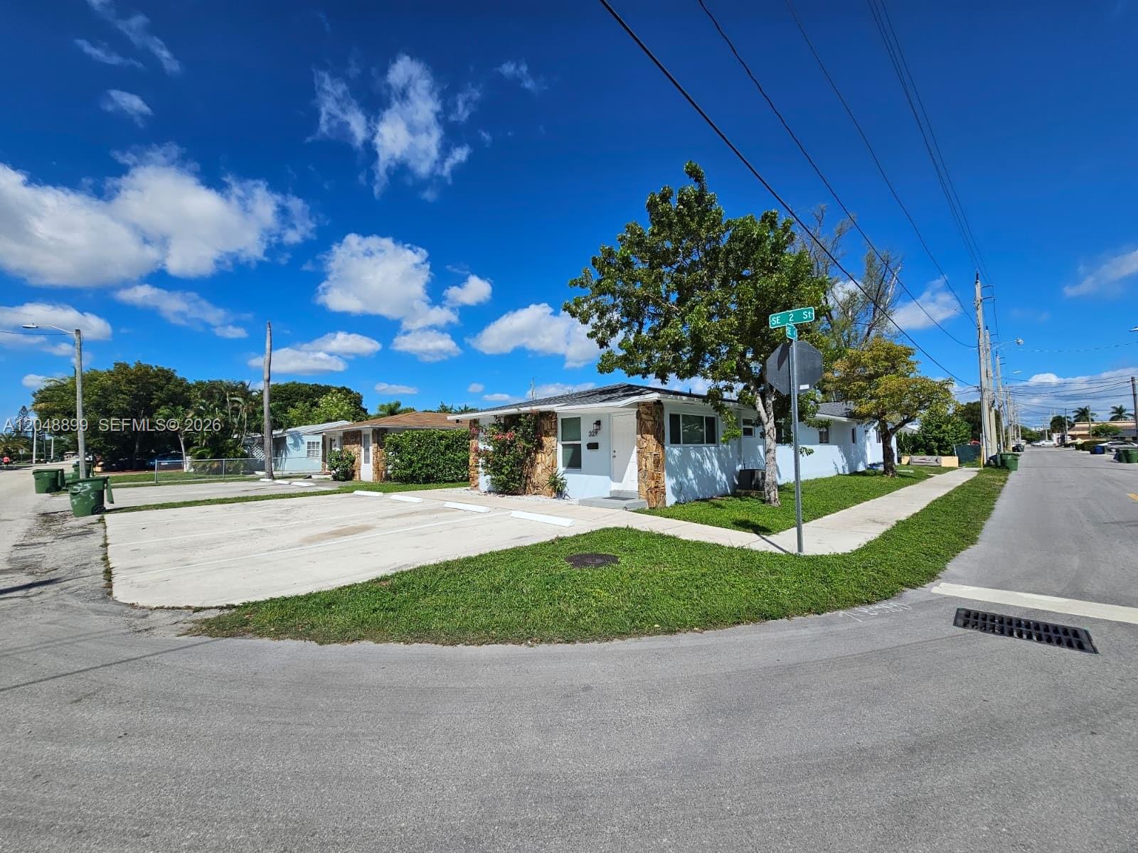 329 SE 2nd St - 329 SE 2nd St, Hallandale Beach, FL 33009 Luxury Property | Jose Angel Pina