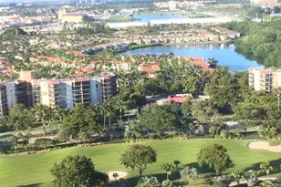 20379 W Country Club Dr, Aventura, FL 33180 - Photo 3