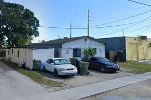 725 SW 1st Ave, Homestead, FL 33030 - Photo 1