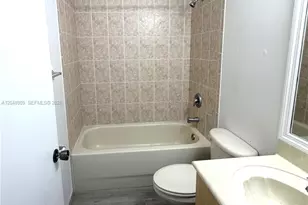 1088 SW 144th Ave, Pembroke Pines, FL 33027 - Photo 31
