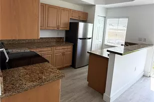 1088 SW 144th Ave, Pembroke Pines, FL 33027 - Photo 11
