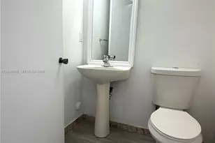 1088 SW 144th Ave, Pembroke Pines, FL 33027 - Photo 17