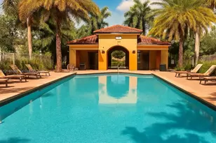 1088 SW 144th Ave, Pembroke Pines, FL 33027 - Photo 37