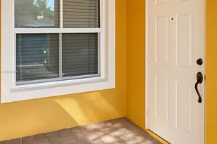 1088 SW 144th Ave, Pembroke Pines, FL 33027 - Photo 3