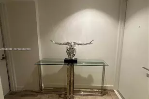 650 NE 32nd St, Miami, FL 33137 - Photo 5