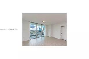 90 SW 3rd St, Miami, FL 33130 - Photo 5
