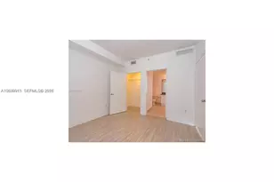 90 SW 3rd St, Miami, FL 33130 - Photo 9