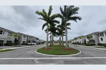 1677 SE 8th Ave, Homestead, FL 33034 - Photo 33