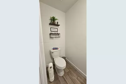 1677 SE 8th Ave, Homestead, FL 33034 - Photo 17