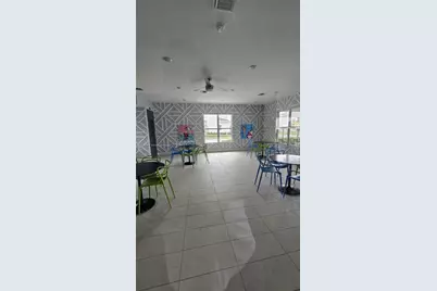 1677 SE 8th Ave, Homestead, FL 33034 - Photo 3