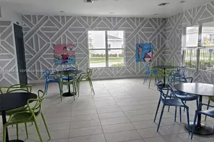 1677 SE 8th Ave, Homestead, FL 33034 - Photo 3