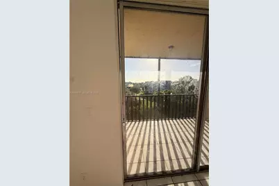 2830 Somerset Dr #402N, Lauderdale Lakes, FL 33311 - Photo 5