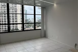 600 Three Islands Boulevard, Hallandale Beach, FL 33009 - Photo 9