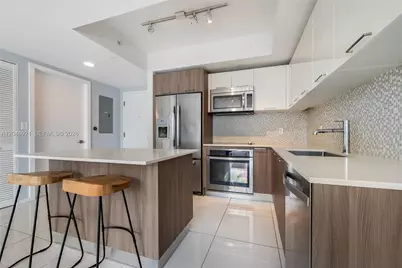 5252 NW 85th Ave #1005, Doral, FL 33166 - Photo 3