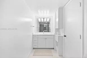 1201 S Ocean Dr, Hollywood, FL 33019 - Photo 25