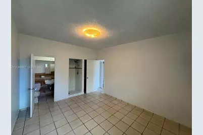 1236 NW 33rd Ave #1, Miami, FL 33125 - Photo 15