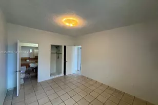 1236 NW 33rd Ave, Miami, FL 33125 - Photo 15
