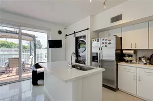 8535 SW 152nd Ave, Miami, FL 33193 - Photo 5
