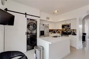 8535 SW 152nd Ave, Miami, FL 33193 - Photo 3