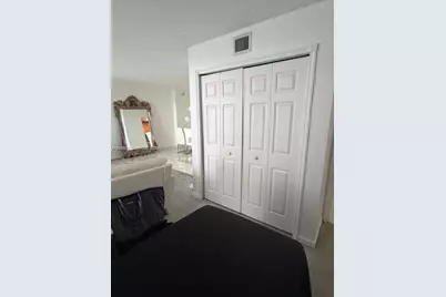 100 Bayview Dr #1208, Sunny Isles Beach, FL 33160 - Photo 13