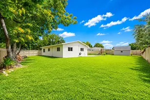 19225 Bel Aire Dr, Cutler Bay, FL 33157 - Photo 31
