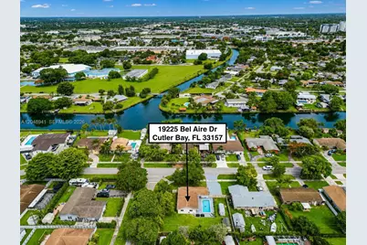 19225 Bel Aire Dr, Cutler Bay, FL 33157 - Photo 3