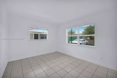 562 SW Kathy Ct, Margate, FL 33068 - Photo 25