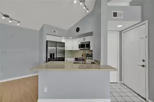12760 Vista Isles Dr, Sunrise, FL 33325 - Photo 11