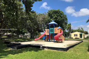 43 NE 12th Ave, Homestead, FL 33030 - Photo 23