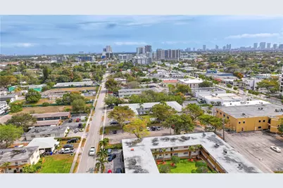 2458 Polk St #201, Hollywood, FL 33020 - Photo 23