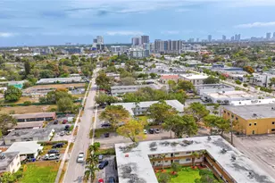 2458 Polk St, Hollywood, FL 33020 - Photo 23