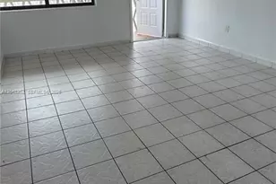 654 W 29th St, Hialeah, FL 33012 - Photo 7