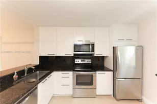 10125 W Sunrise Blvd, Plantation, FL 33322 - Photo 3